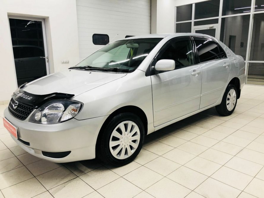 Toyota Corolla (2004-2006) хэтчбек