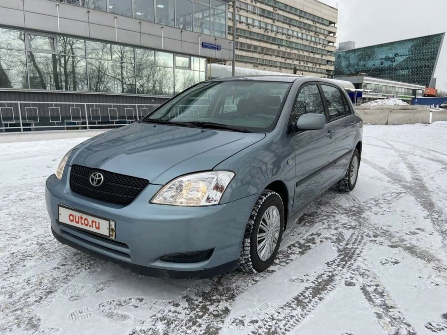 Toyota Corolla 2004 синяя