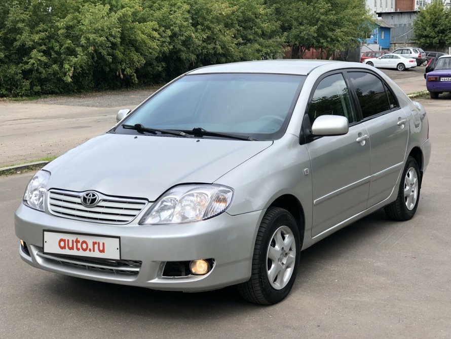 Toyota Corolla e130 седан