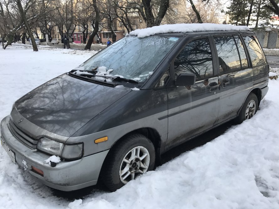 Nissan Prairie 2016