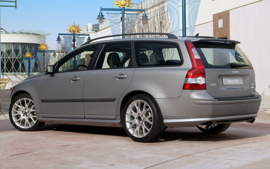 Volvo v50 2005
