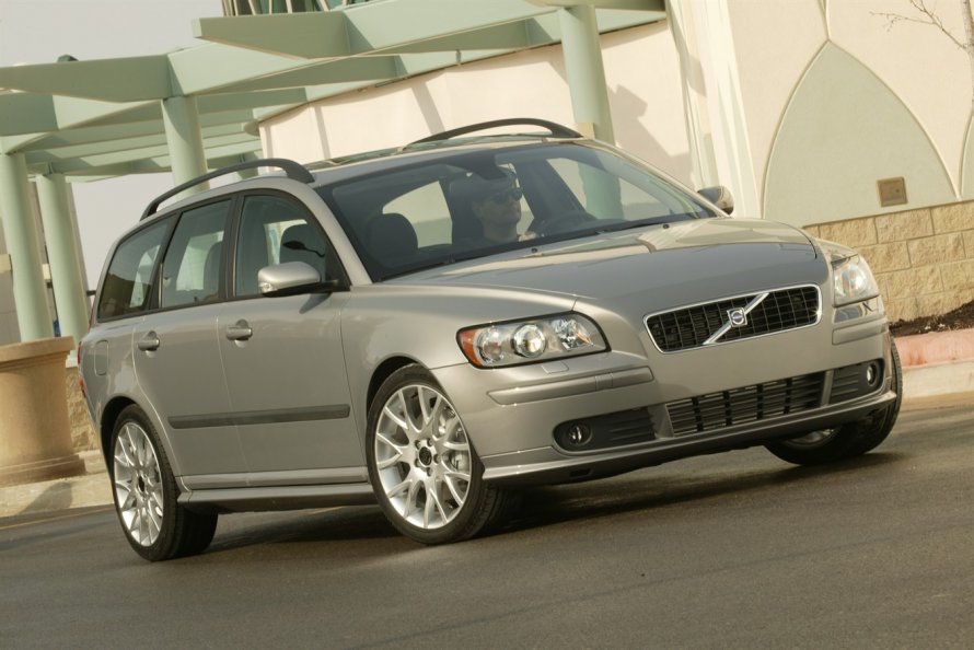 Volvo v50 2005