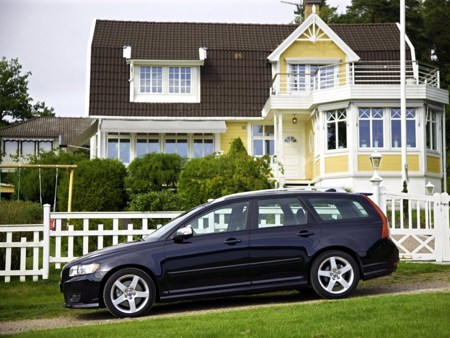 Volvo v50 2010