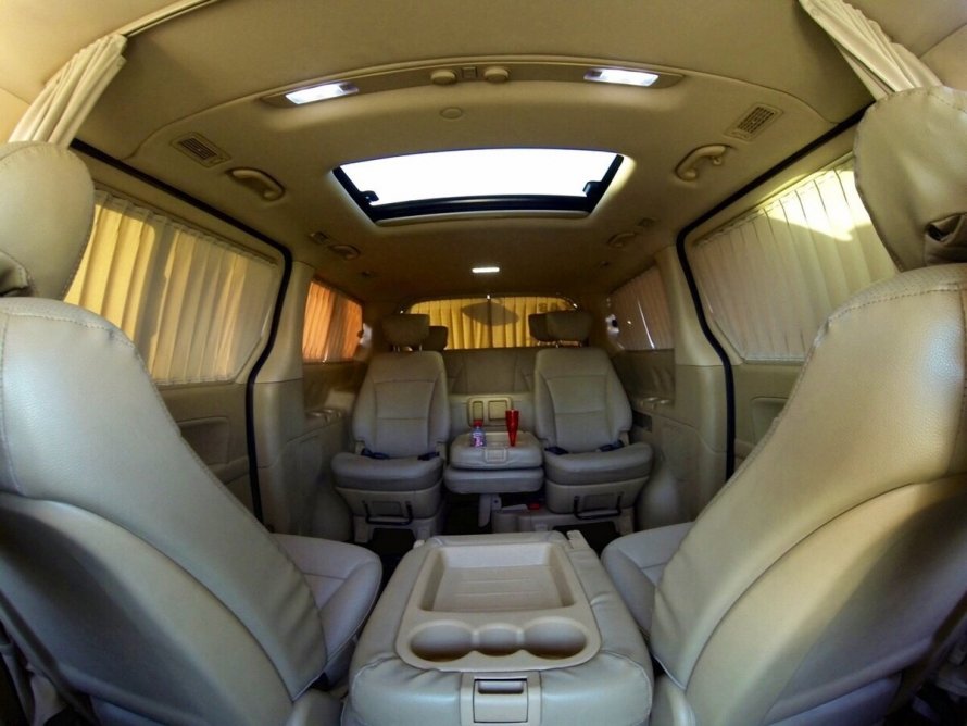 Hyundai h1 Grand Starex салон