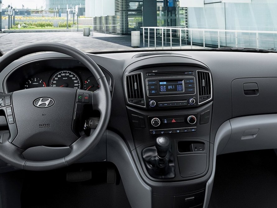 Hyundai h1 Starex салон