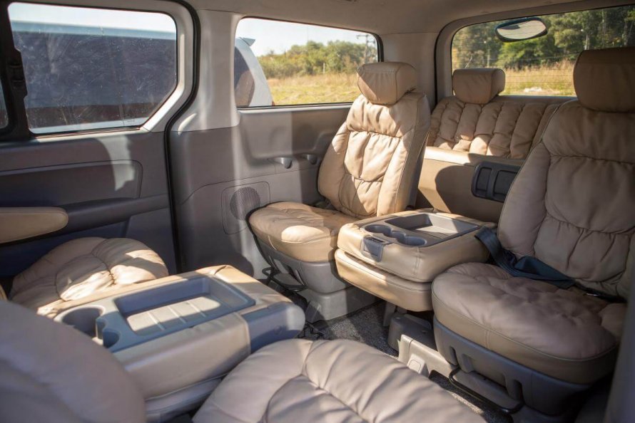 Hyundai h1 Grand Starex салон