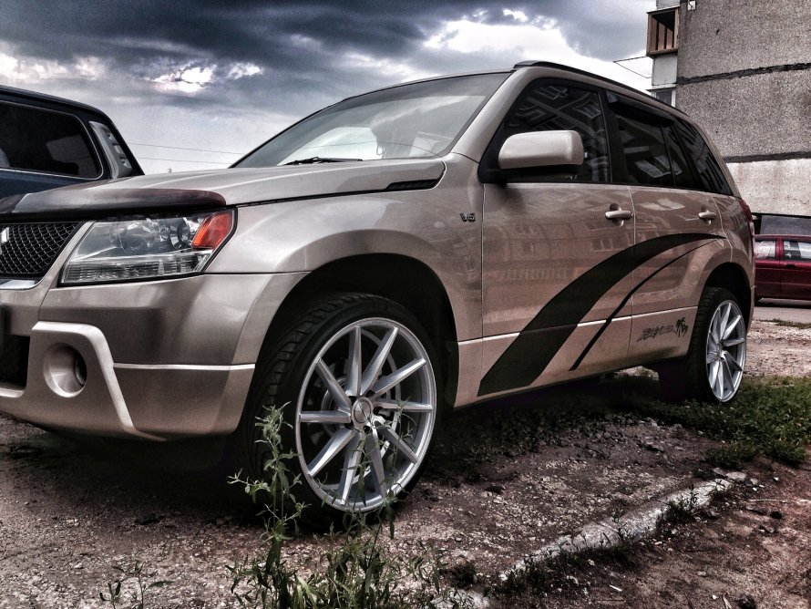 Suzuki Grand Vitara 2009 обвес