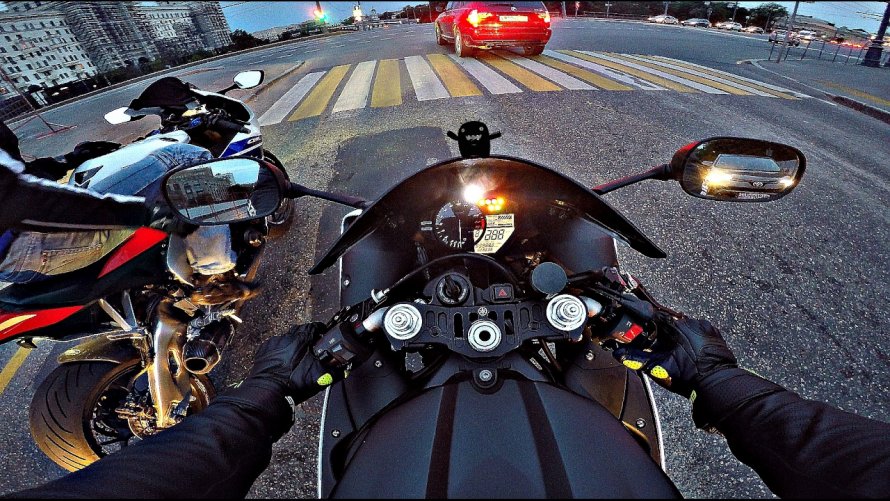 Мотошлем BMW s1000rr