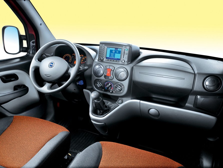 Fiat Doblo Panorama 2019 салон