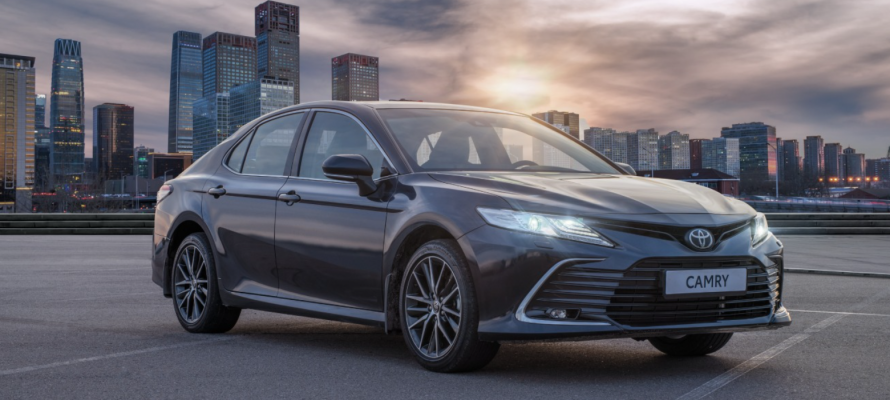 Toyota Camry Hybrid 2020