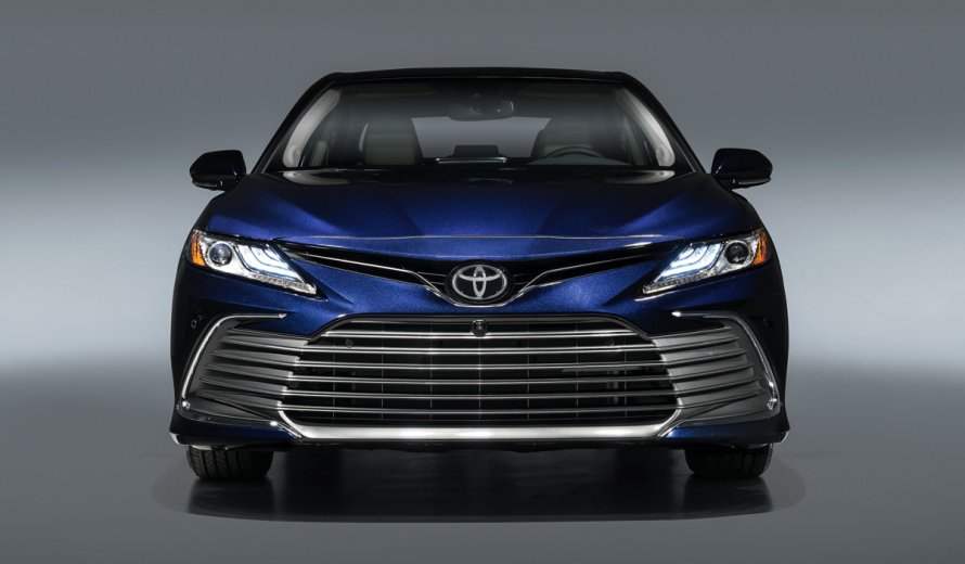 Toyota Camry xv70 2019