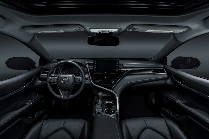Toyota Camry Hybrid 2021