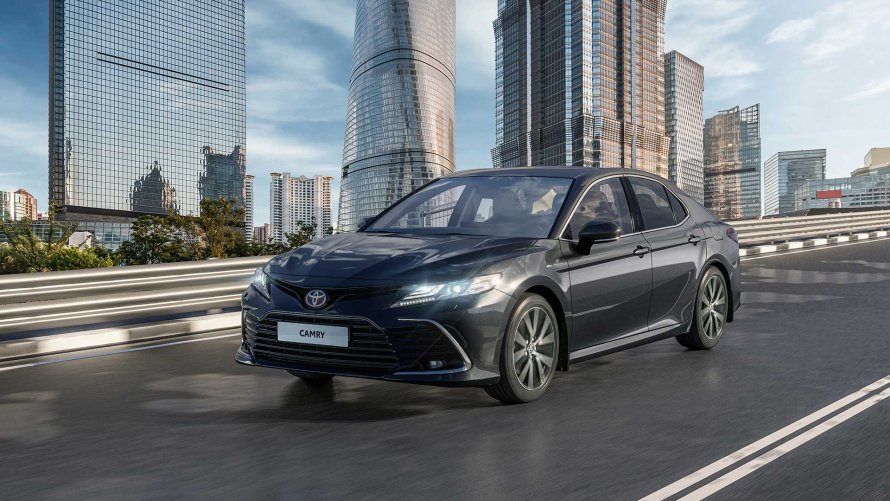 Toyota Camry 2021