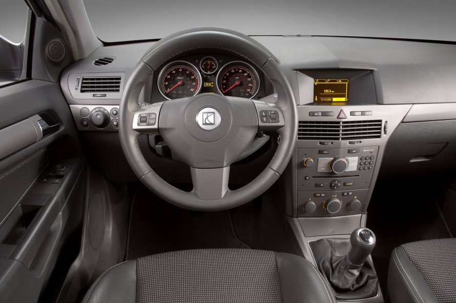 Opel Astra GTC салон