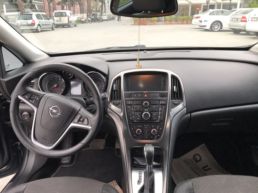 Opel Astra 2008 седан салон