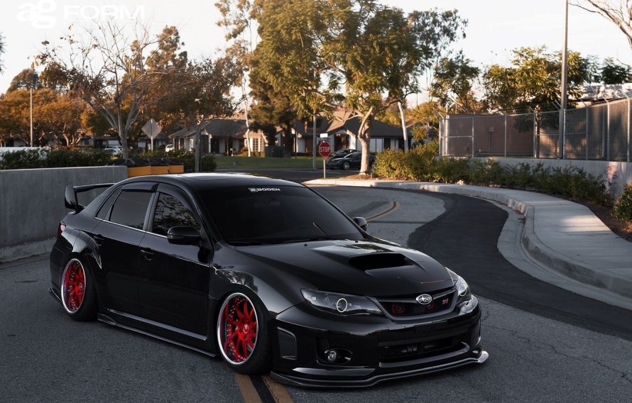 Subaru Impreza WRX черная