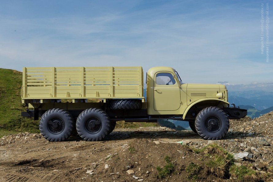 Армейский ЗИЛ 157