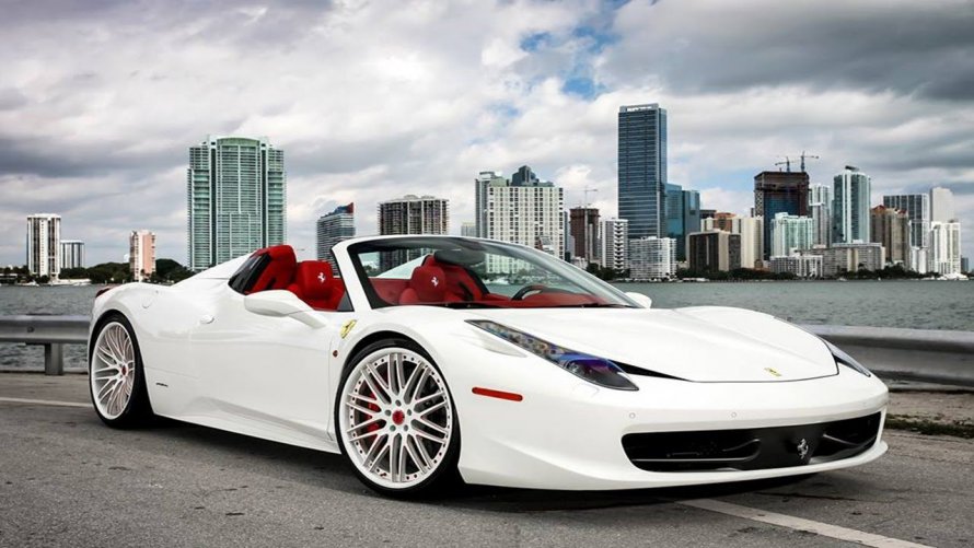 White Ferrari 458 Italia los Angeles