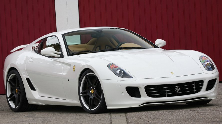 Ferrari 599 GTB Fiorano белая