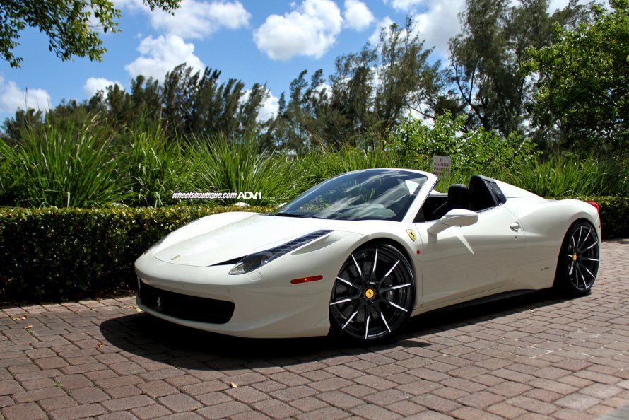 Ferrari 458 Italia Tuning белый кабриолет