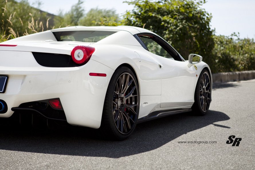 Ferrari 458 белая