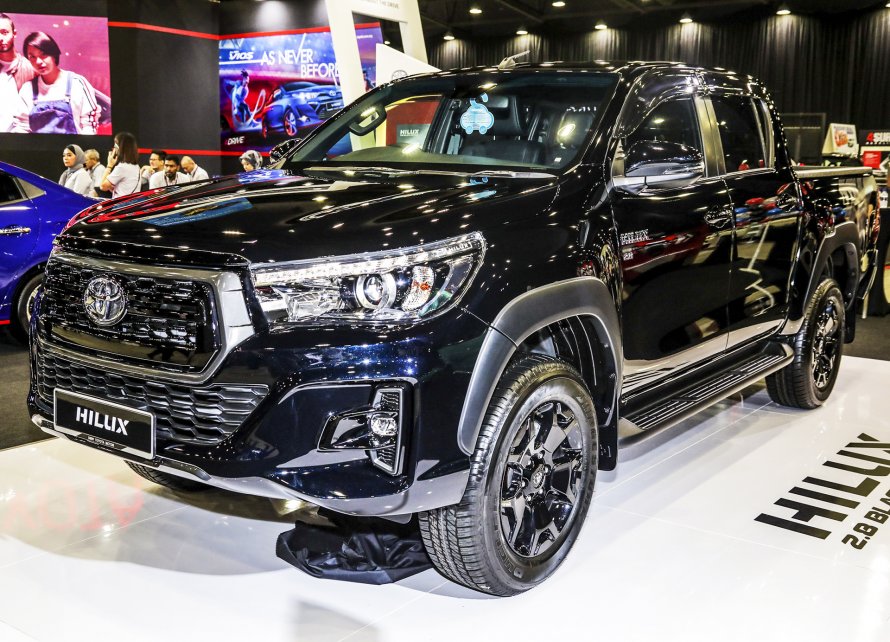 Toyota Hilux 2020 Black