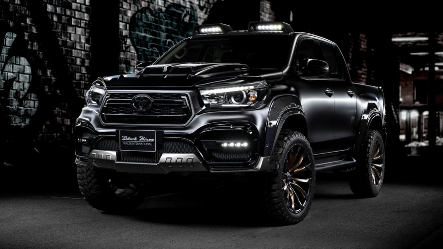 Toyota Hilux Black Bison Edition
