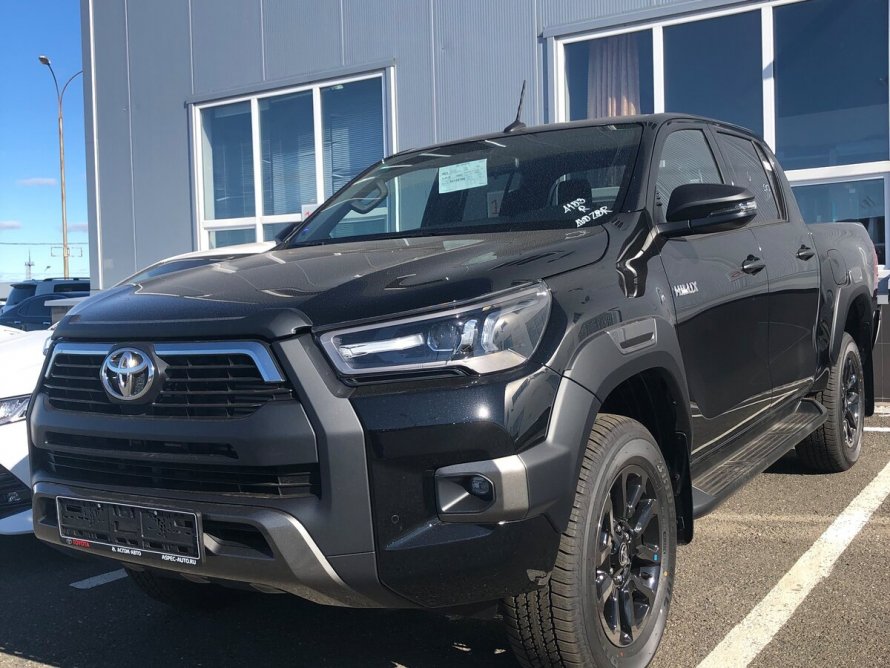 Toyota Hilux 2021 Black Onyx
