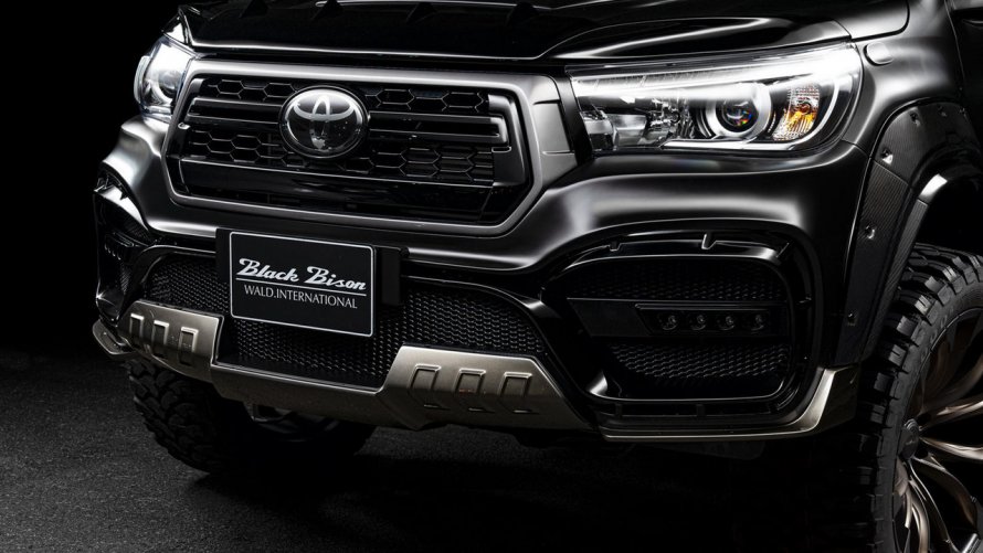 Toyota Hilux Black Bison Edition