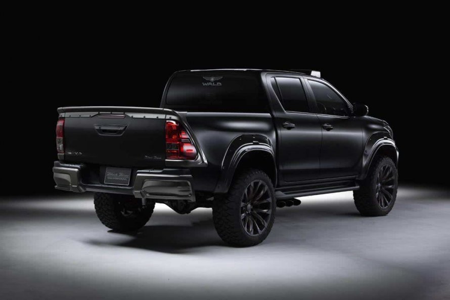 Toyota Hilux Black Edition 2019