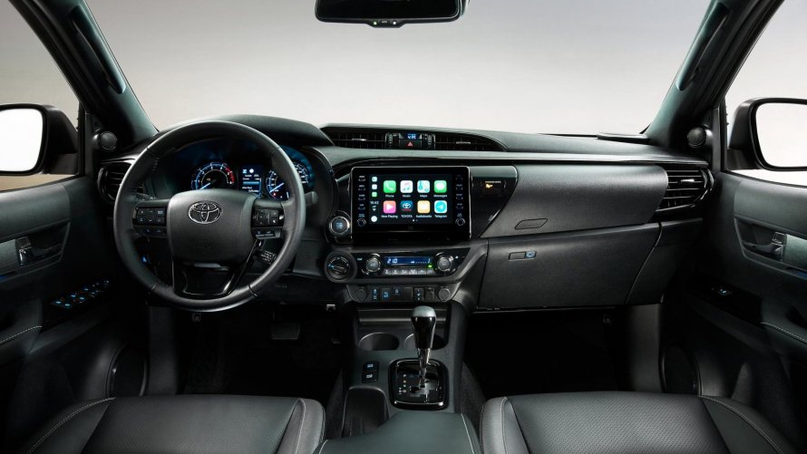 Toyota Hilux 2021 салон
