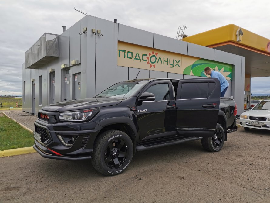 Toyota Hilux 2021 Black Onyx