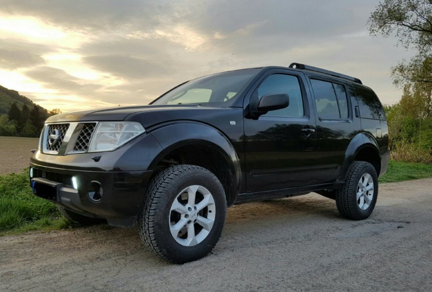Nissan Pathfinder r51