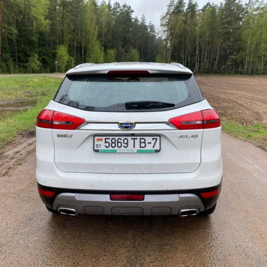 Geely Atlas 2021 белый