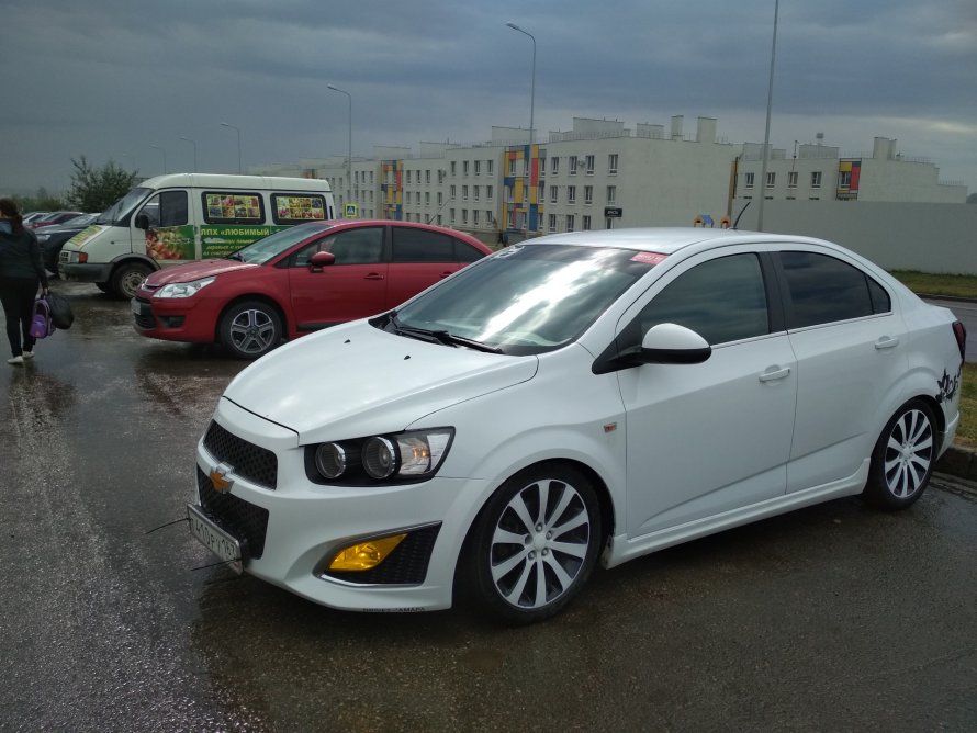 Шевроле Авео т300 r17