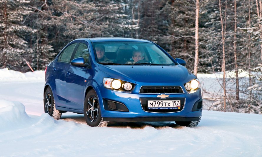 Chevrolet Aveo т300 седан