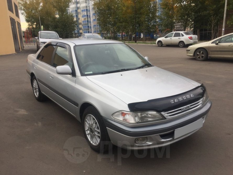 Toyota Carina at