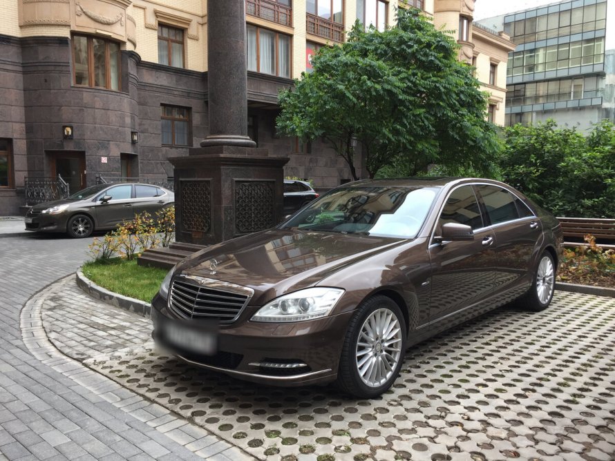 Mercedes Benz s class w221