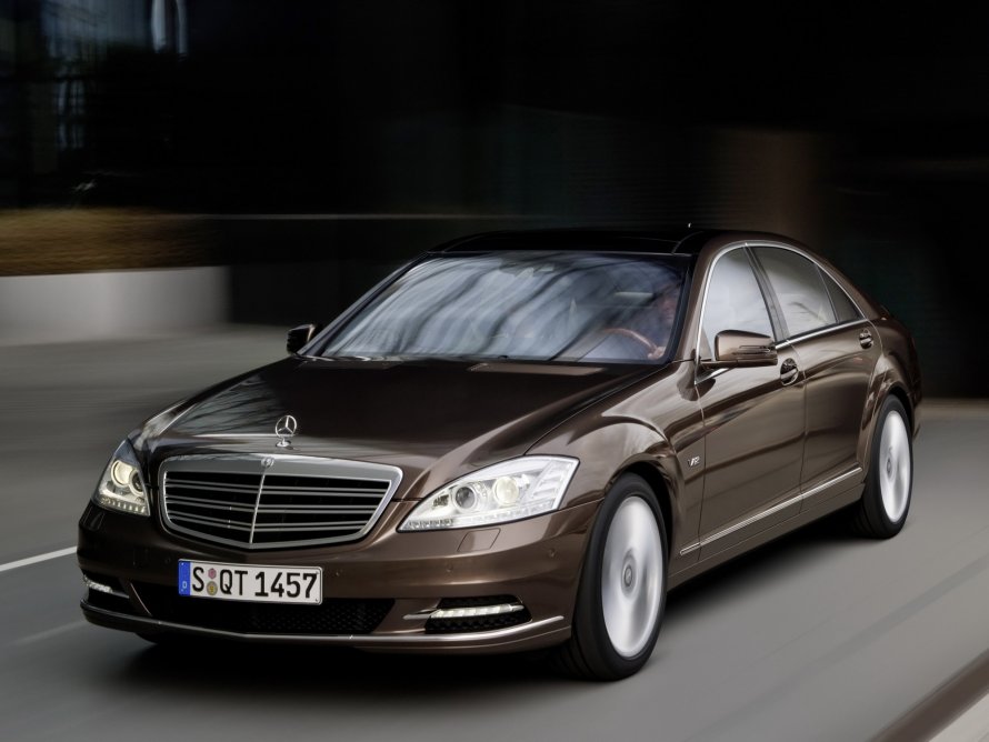 Mercedes-Benz w221 s