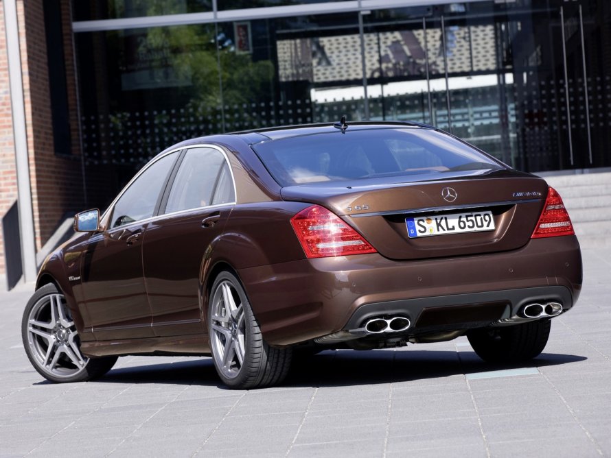 Mercedes-Benz w221
