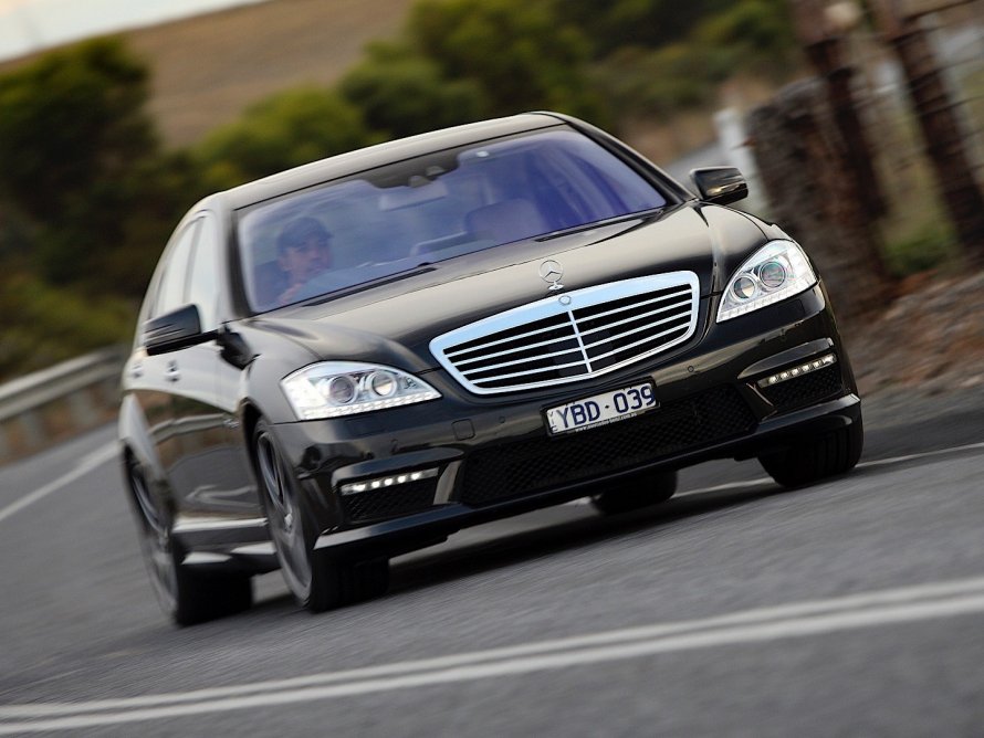 Mercedes Benz s63 AMG w221