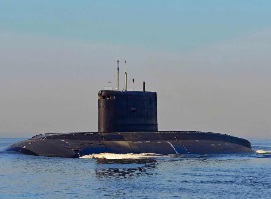 Дизель электрическая подводная лодка Варшавянка
