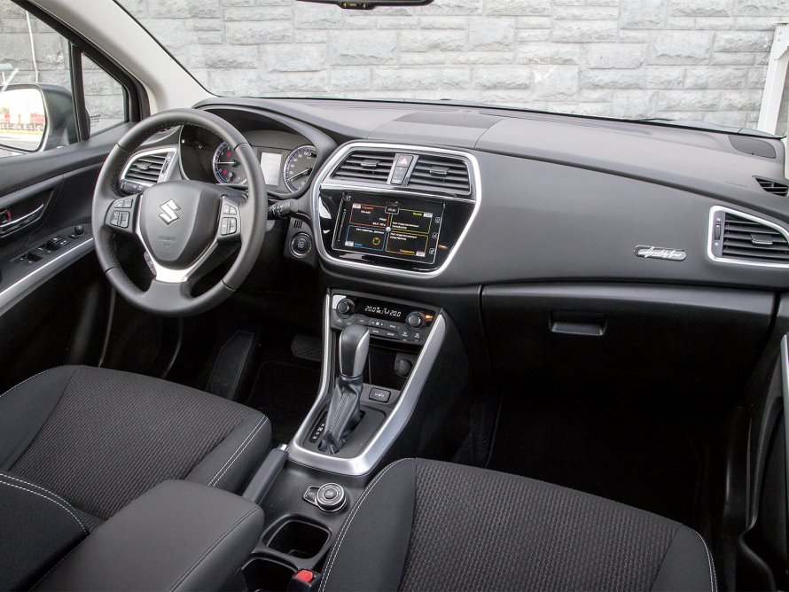 Судзуки sx4 салон