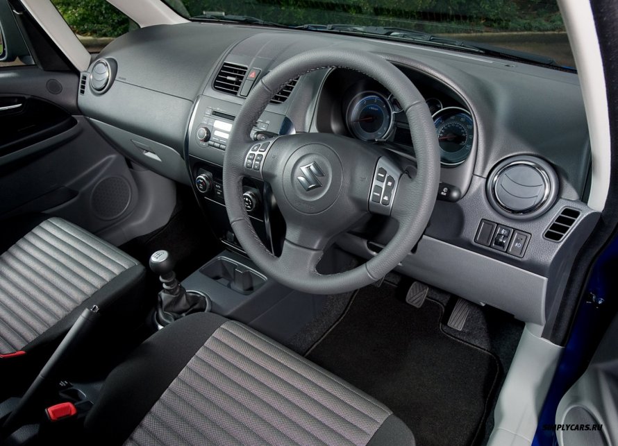 Suzuki sx4 седан салон