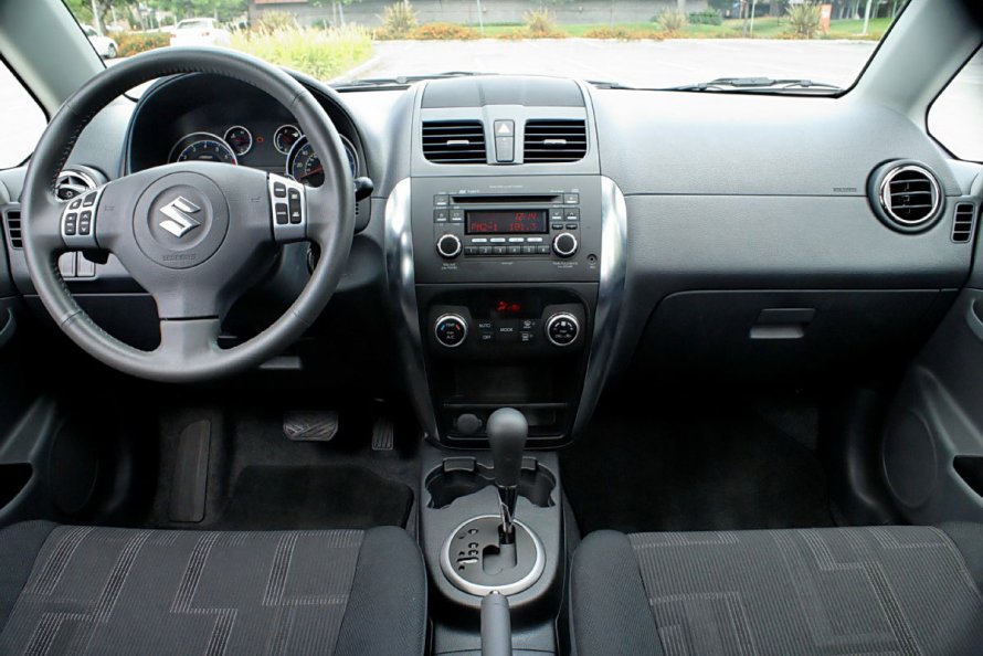 Suzuki sx4 салон