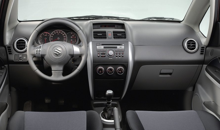 Suzuki sx4 2007 салон