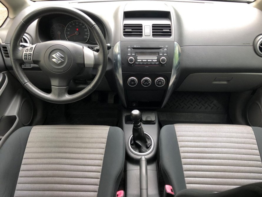 Сузуки sx4 механика салон