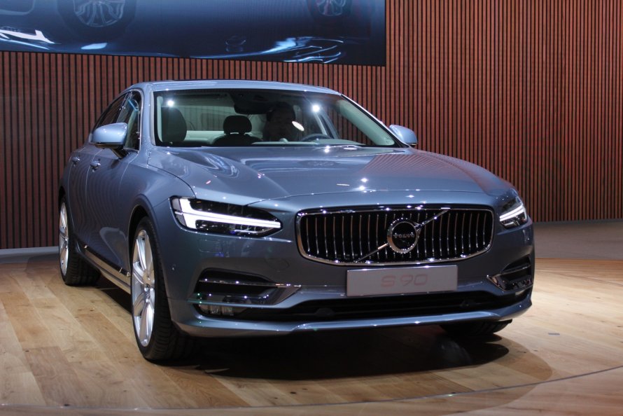 Volvo седан s90