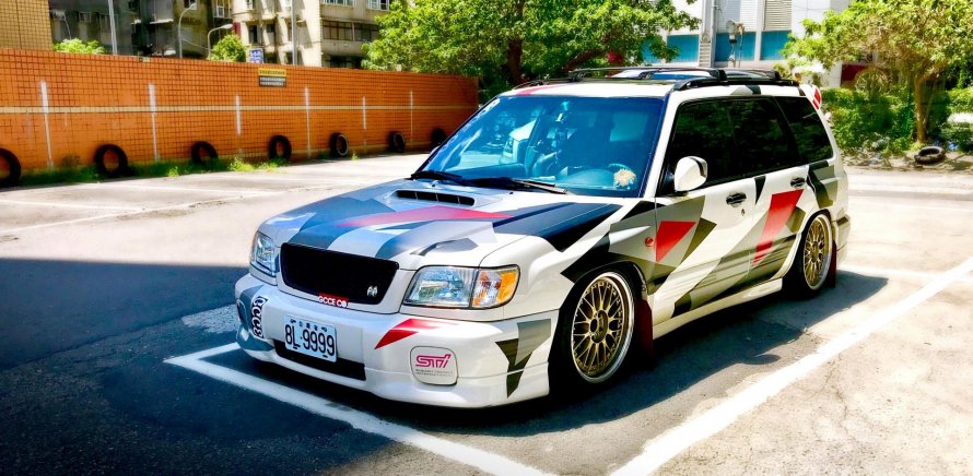 Subaru Forester SF 2.5