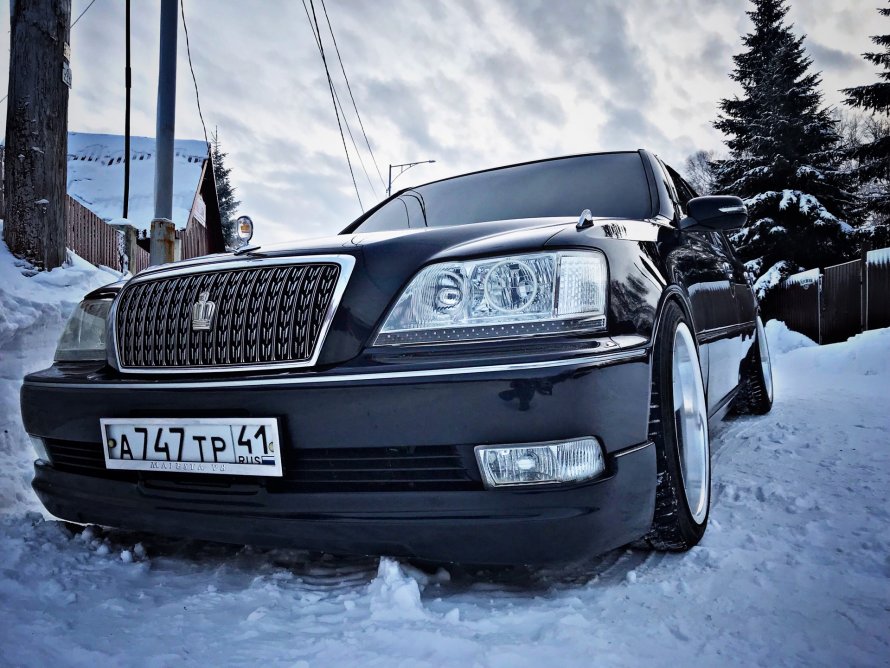 Toyota Crown Majesta 170